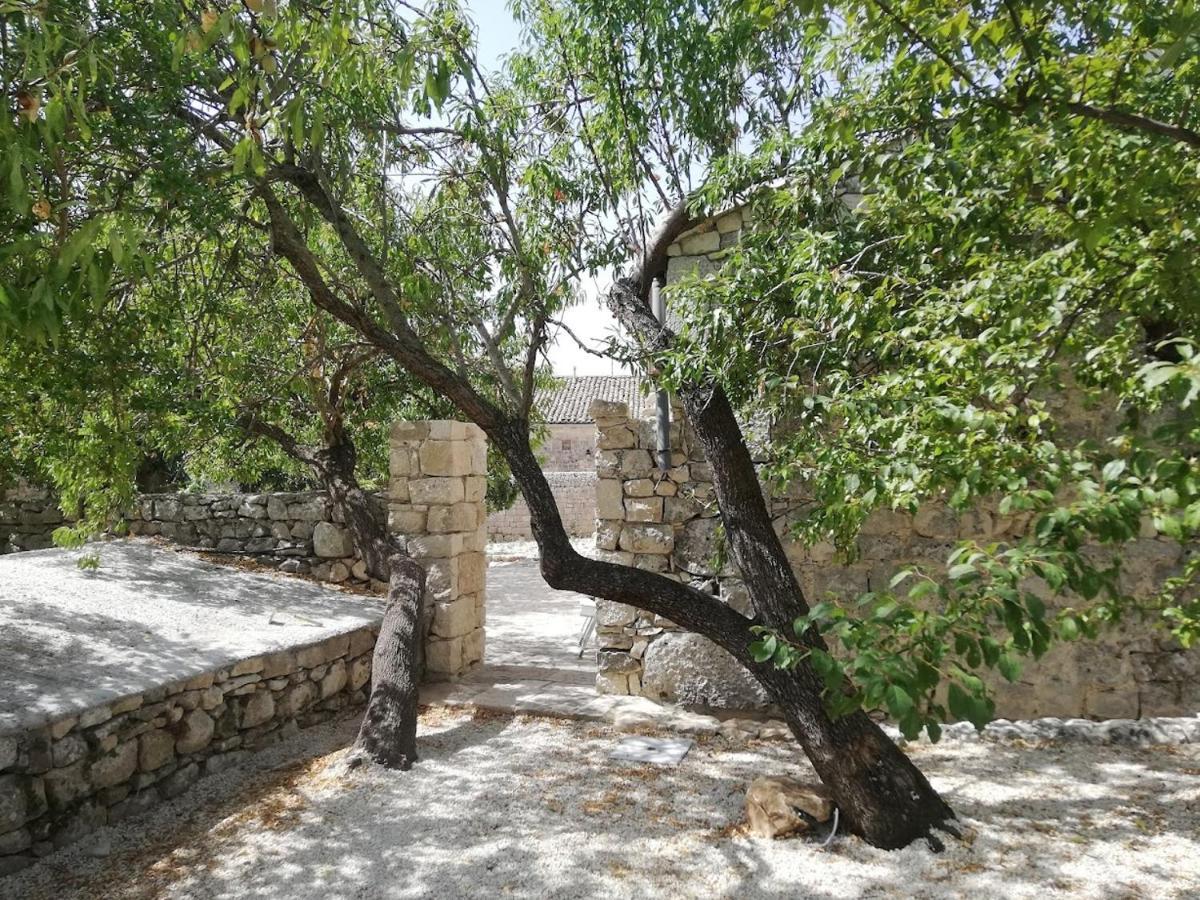 Agriturismo Fondo Paliemmu Modica Exterior foto